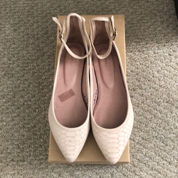 Joie Shoes - Joie Flats